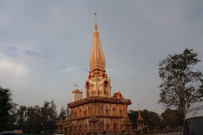 Private local city tour with english speaking driver - Price and What You Actually Get (Up to 3 People)