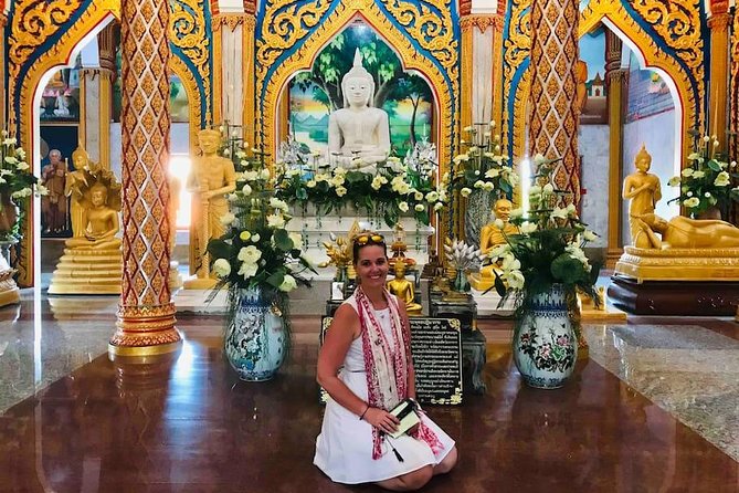 Private Morning Сeremony in Wat Chalong (Chaithararam Temple) - Khet Aphaiyathan: a short circuit with real Thai Buddhism context