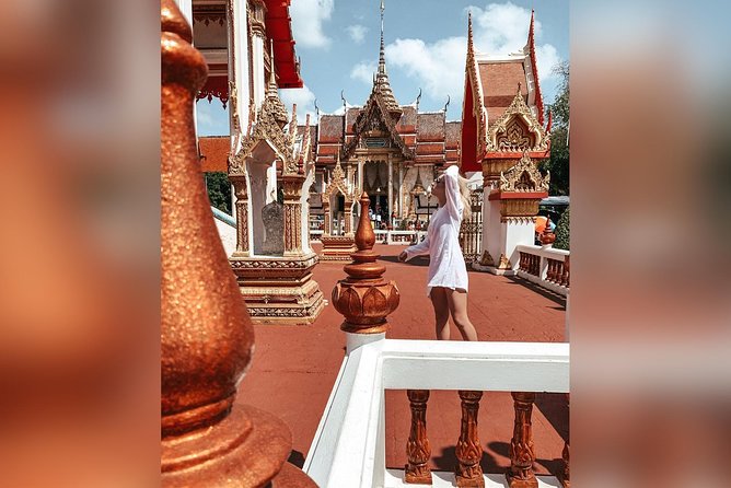Private Morning Сeremony in Wat Chalong (Chaithararam Temple) - Practical tips: sarong, fish offering, and what to bring