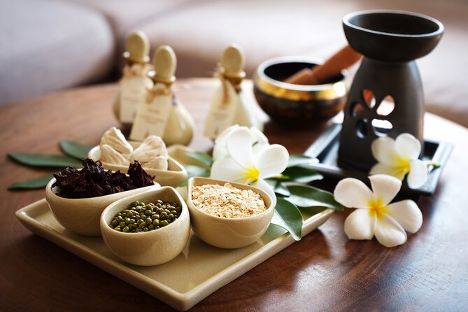 Private Royal Siam Thai Package with Thai Massage in Phuket - Complimentary hot drinks and that last 10 minutes of settling in