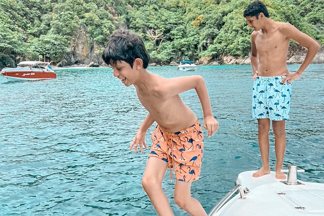 Raya Island / Mai Ton Island Private Boat Tour - Koh Racha Yai and Siam Bay: the best water you get a real chunk of time for
