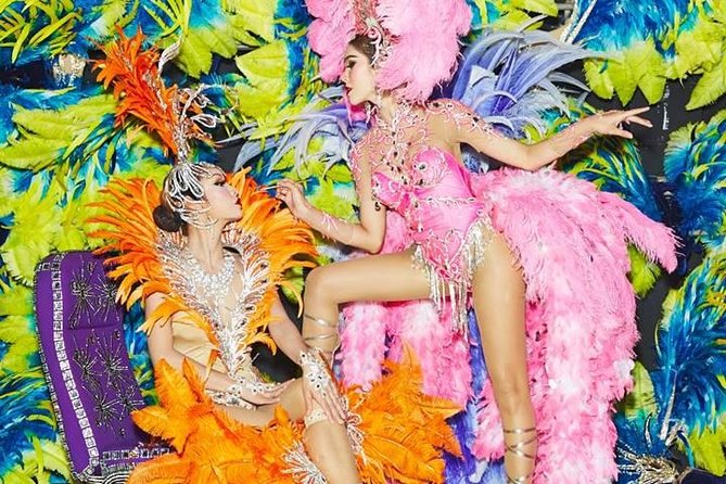 Simon Cabaret Show in Phuket - The Photo Moment After the Show: Fun, but Manage the Money