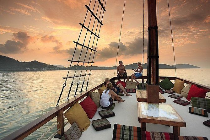 Sun & Sunset Dinner Cruise - Combine the best of both worlds - Thai buffet dinner on board: what you get and how it tastes in real life